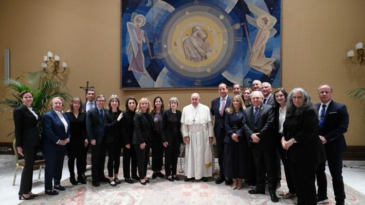 El Papa recibi a una Delegacin del "United States Holocaust Memorial Museum" de Washington