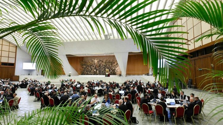 Un'immagine dei lavori del Sinodo sulla sinodalità