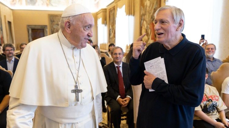 Papa Francesco con don Luigi Ciotti