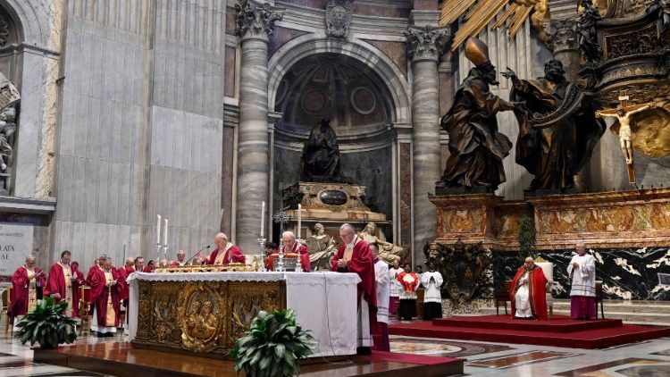 Holy Mass presided over by MAP Francis in suffrage of Benedict XVI and the Cardinals and Bishops who died over the past year