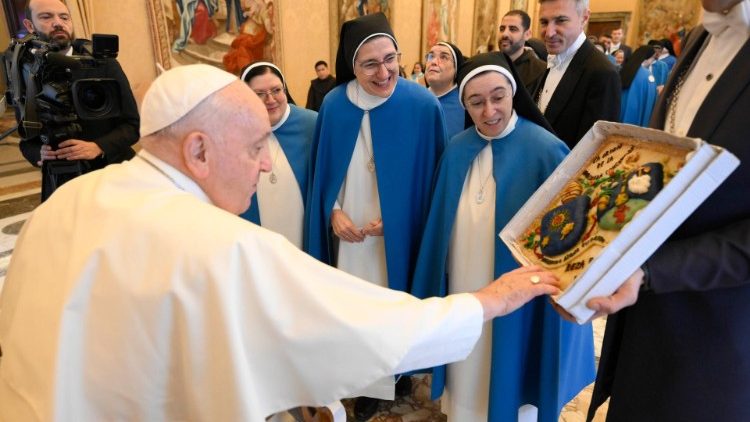 MAP Francis with members of the Pontifical Marian Academy 