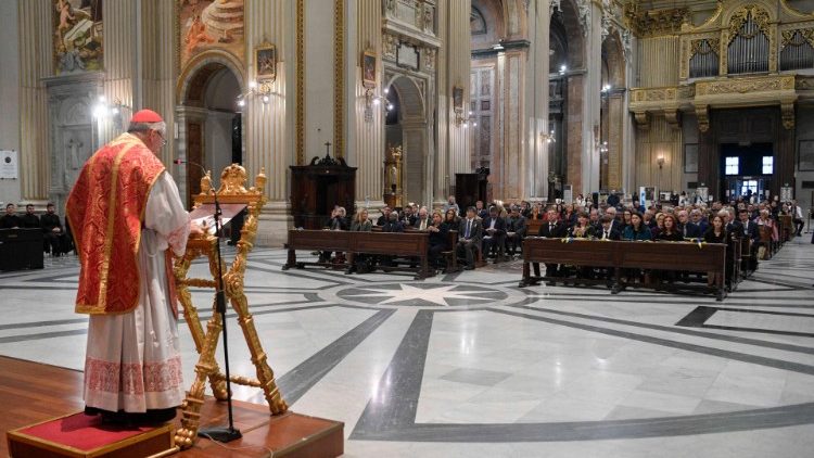 Il cardinale Parolin durante l'omelia