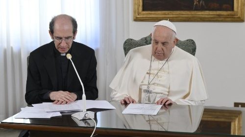 Il Papa: coltiviamo l'attesa di Gesù senza lamentele o distrazioni inutili