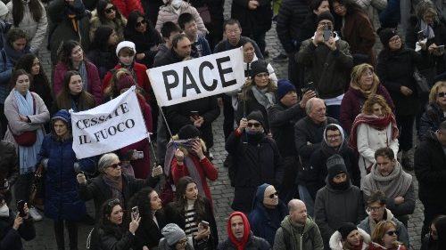 Francesco: affidiamo a Maria la pace in Ucraina, Palestina e Israele
