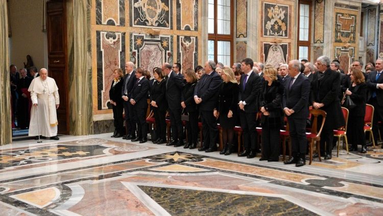Audiencia del Papa a los Prefectos de la Repblica Italiana