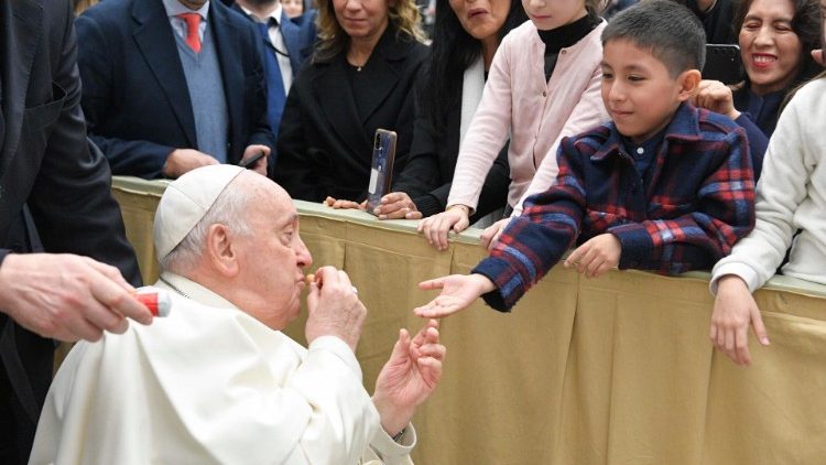 Gli auguri natalizi dei dipendenti. vaticani