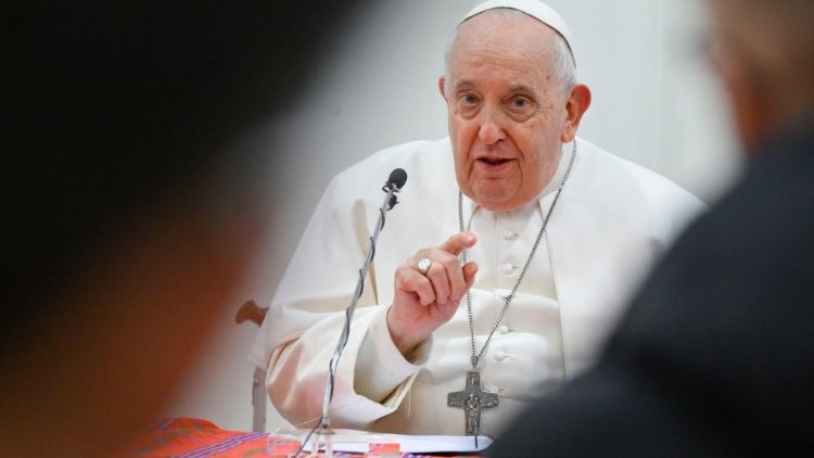 MAP Francis speaks to priests at the XXVII Prefecture of the Diocese of Rome