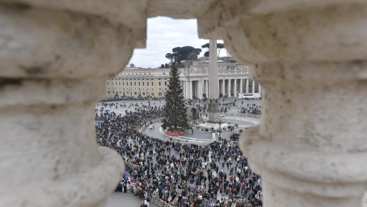 Uno scorcio di piazza San Pietro