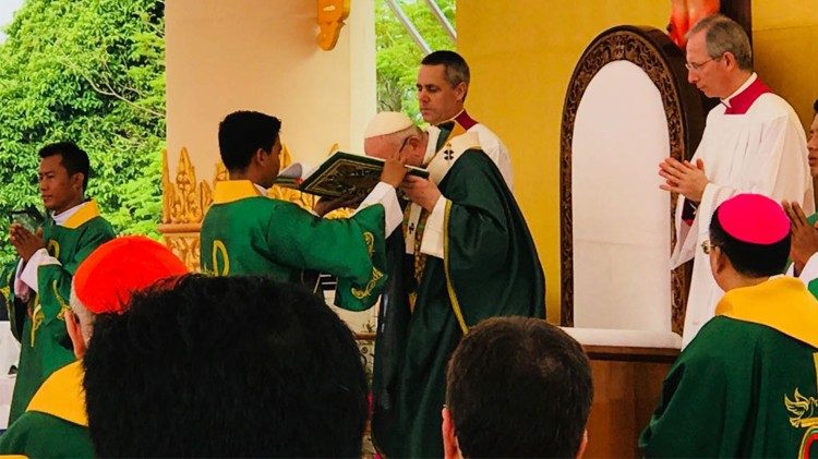 Maadhimisho ya misa ya Papa Francisko huko  Yangon MYANMAR