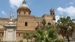 cathedral-of-palermo-327030_960_720.jpg