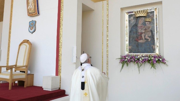 La benedizione del quadro della Madonna delle Grazie