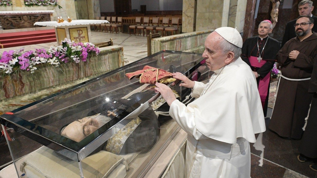Pilgrimage to the tomb of Padre Pio - Vatican News