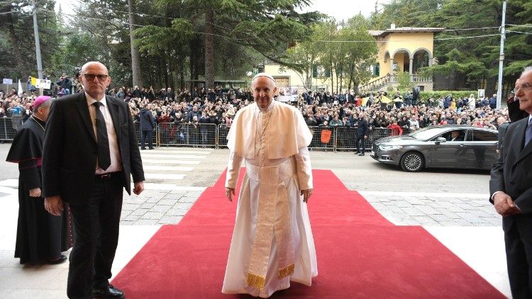 Arrivo del Papa a Casa Sollievo della Sofferenza 
