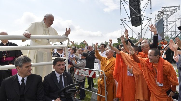 2018-05-10 Papa Francesco visita pastorale Loppiano