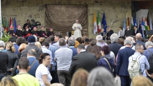 Папа зустрівся з вірними, приналежними до Руху Фоколярів