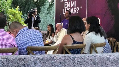 Il Papa e gli assistiti dall'Hogar di Cristo