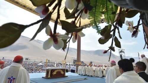 La Messa del Papa a Iquique - VIDEO