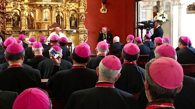 Papa Francisco com os bispos da América Latina