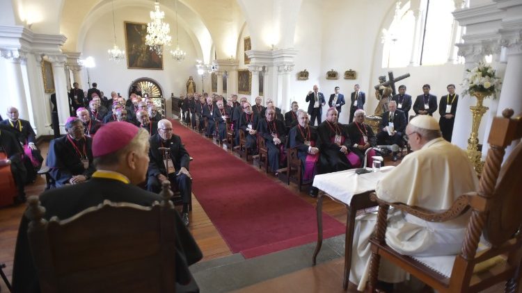 El Papa Francisco y los Obispos peruanos