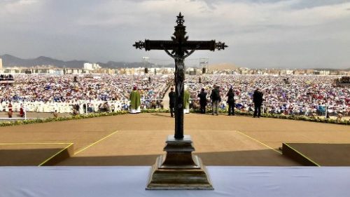 Abschlussmesse in Lima: Gott mischt sich unter sein Volk