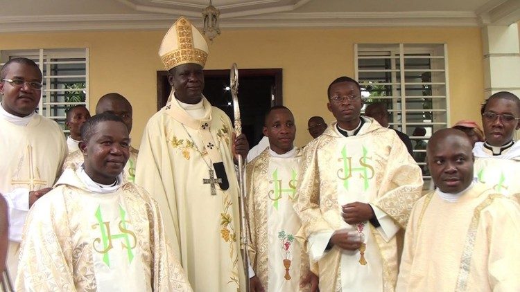 Askofu Mkuu Samuel KLEDA, wa Jimbo Kuu katoliki  Douala, Kamerun  