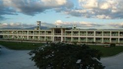2018-01-12 Haiti Facciata ospedale Saint Damien.JPG