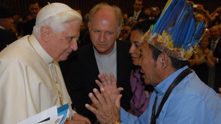 Julho de 2008, no Vaticano com o Papa Bento XVI 
