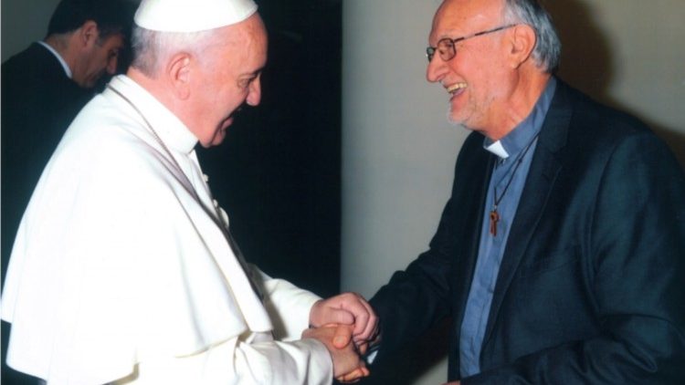 Papa Francesco con padre Chiera