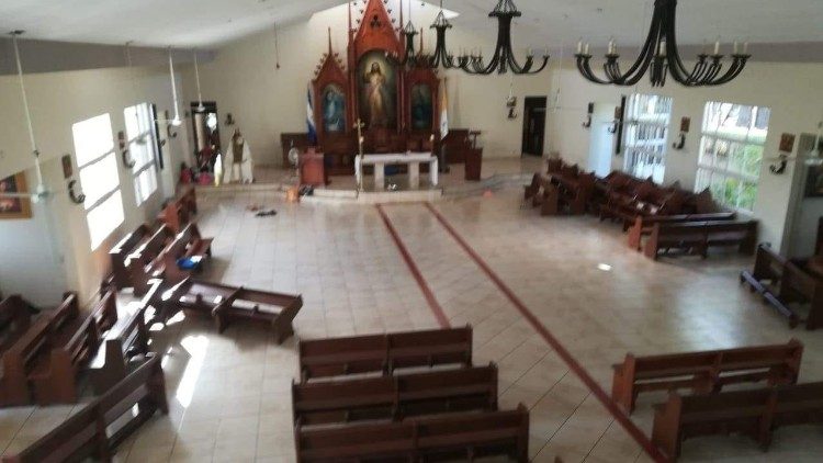 Nicaragua, una chiesa profanata