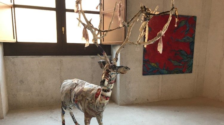 Il cervo sempre dell'artista Mahonar Chiluveru