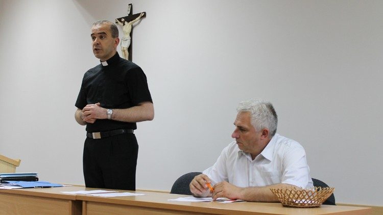 Velečasni dr. Ivica Ivanković Radak na skupštini Katoličkog društva Ivan Antunović; Subotica, 4. lipnja 2018.