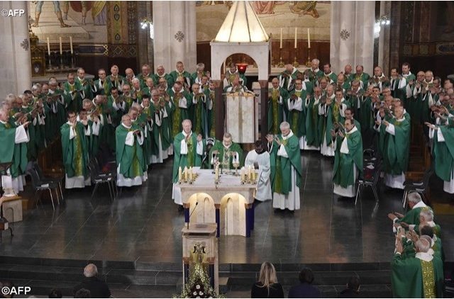Les évêques de France à Lourdes en 2015.
