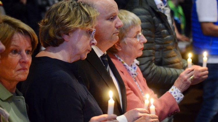 Trauer und Betroffenheit bei den Teilnehmern am Gedenkgottesdienst in Münster
