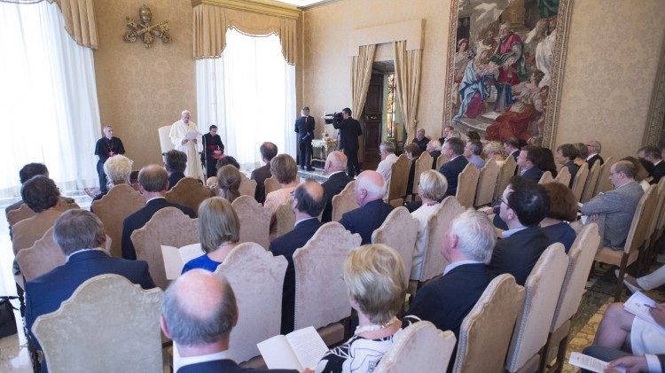 Папа приймає членів Асоціації "Logia" з Бельгії 12-05-2018