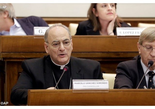 Bp sánchez sorondo: banki wspólnikami handlu ludźmi - vatican news