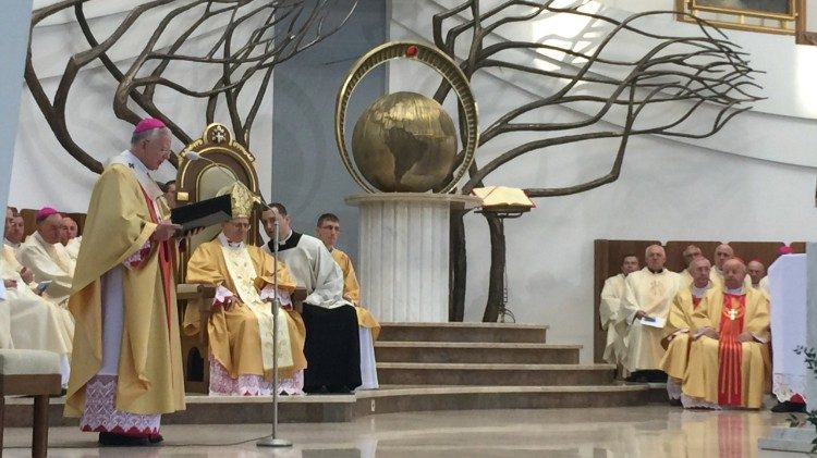 Garbingosios Dievo tarnaitės Onos Chrzanowska beatifikacija šeštadienį Dievo Gailestingumo šventovėje Krokuvoje