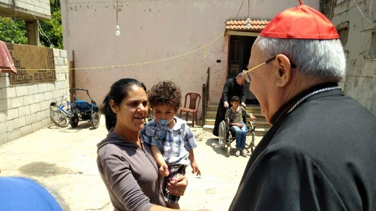 один з попередніх візитів кардинала Сандрі до Лівану