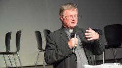 Manfred Scheuer, vescovo di LinzCM_AEM.jpg