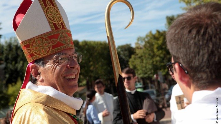 Abp Aupetit co 15 dni w Rzymie, Papież chce, by pozostał w Kongregacji
