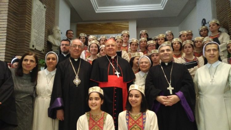 桑德里枢机为亚美尼亚修女主持弥撒