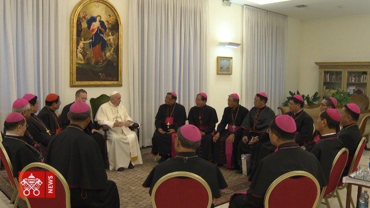 Spotkanie Papieża Franciszka z birmańskimi biskupami