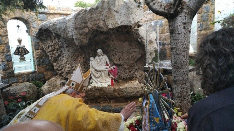 Visita del cardinal Sandri in Libano 7aem.jpg