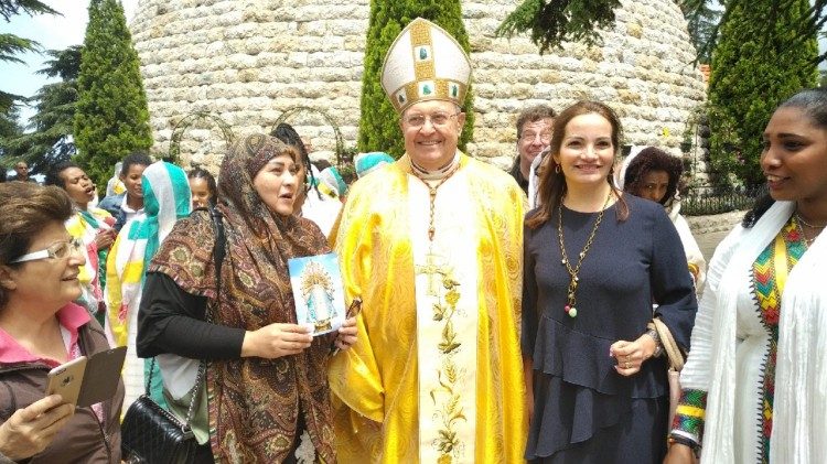 Visita del cardinal Sandri in Libano 8aem.jpg