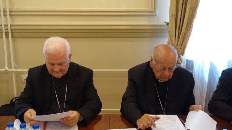 Biskup Ratko Perić i biskup Franjo Komarica
