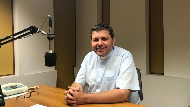 Mons. Tamás Tóth in studio  Vatican News - radio