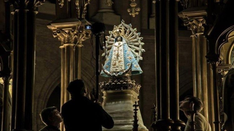 Statua della Vergine di Lujan - Buenos Aires, Argentina 