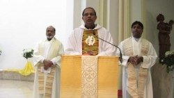 mangalore new bishop Paul Saldanha.jpg