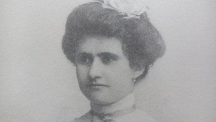 A Venerável Sílvia Cardoso Ferreira da Silva viveu entre 1882 e 1950 