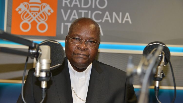 Kardinal Philippe Ouédraogo zu Besuch bei Radio Vatikan