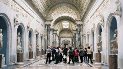 Musei_Vaticani._Braccio_NuovoAEM.jpg